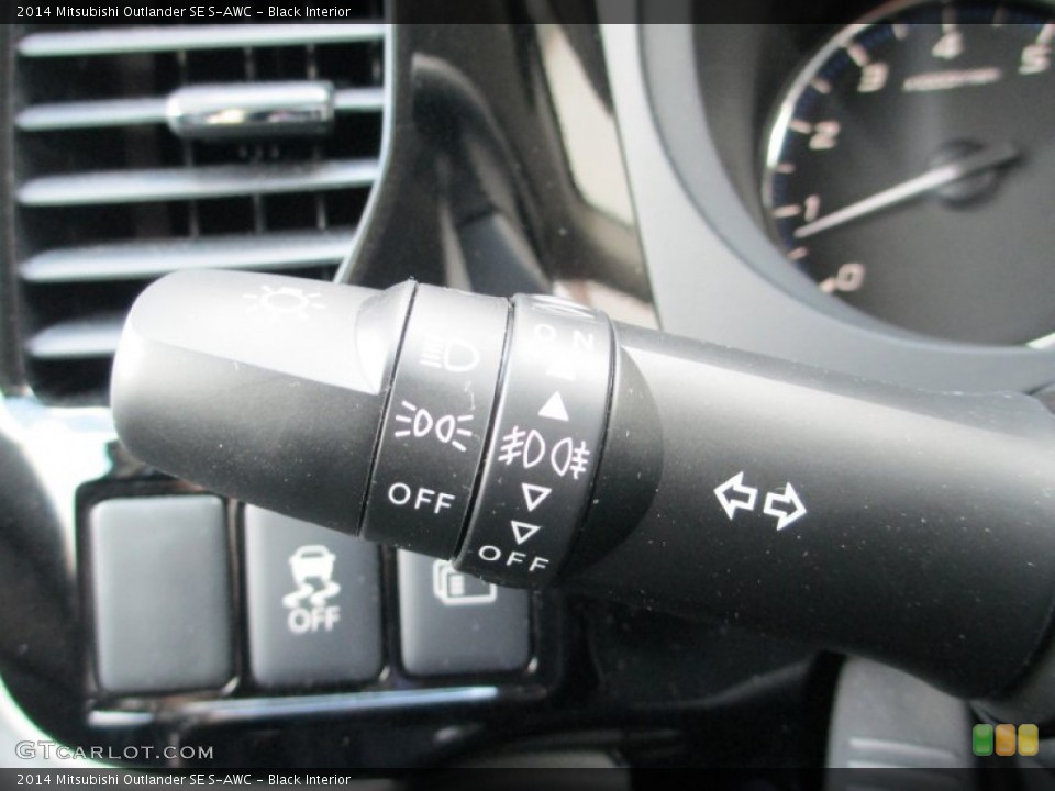Black Interior Controls for the 2014 Mitsubishi Outlander SE S-AWC #87512110