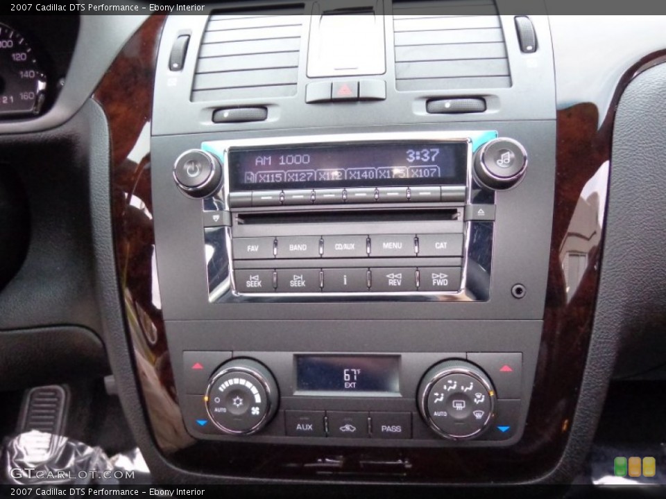 Ebony Interior Controls for the 2007 Cadillac DTS Performance #87571480