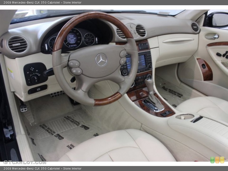 Stone 2009 Mercedes-Benz CLK Interiors