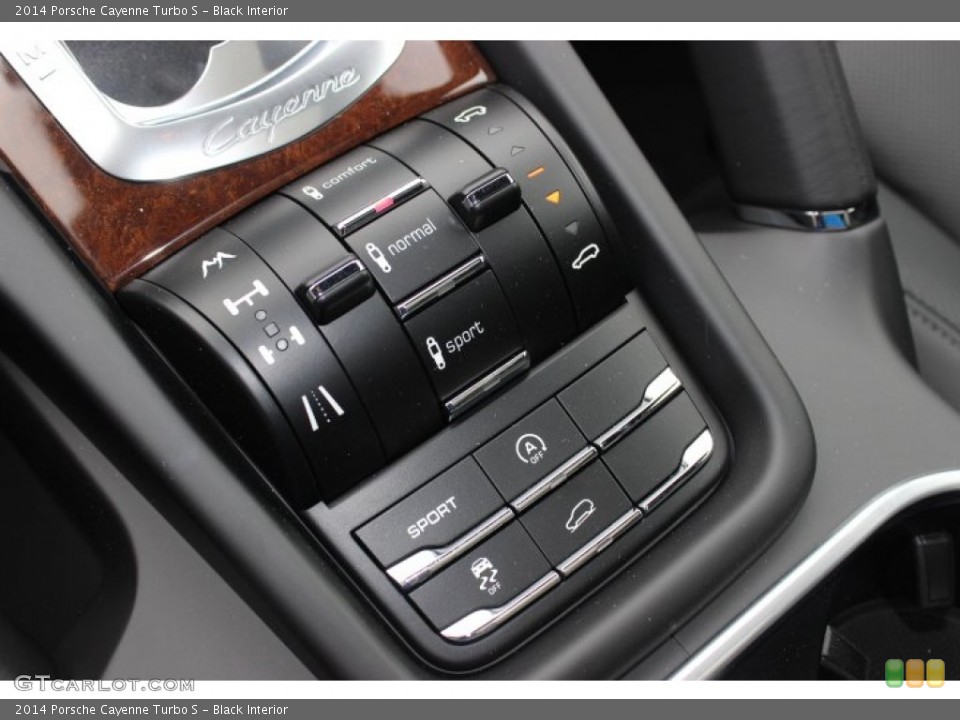 Black Interior Controls for the 2014 Porsche Cayenne Turbo S #87577954