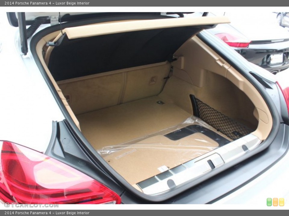 Luxor Beige Interior Trunk for the 2014 Porsche Panamera 4 #87579916
