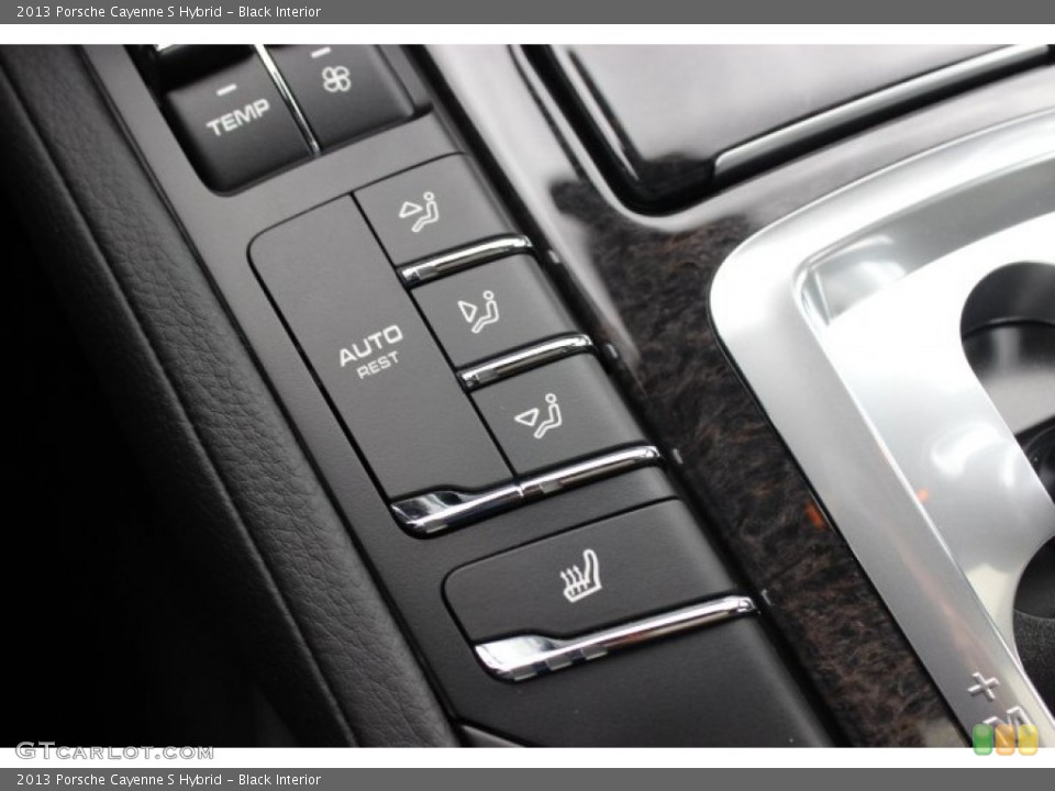 Black Interior Controls for the 2013 Porsche Cayenne S Hybrid #87582955