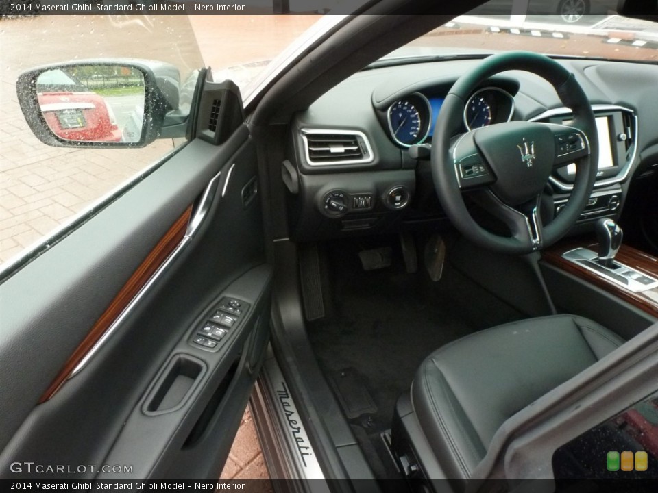 Nero Interior Photo for the 2014 Maserati Ghibli  #87599585