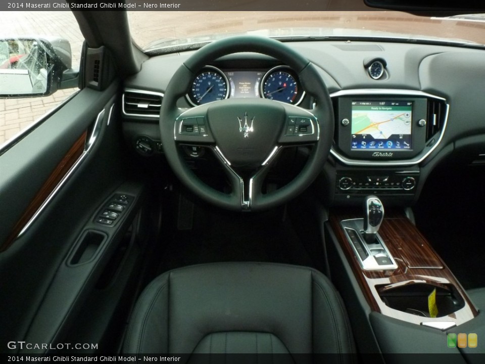 Nero Interior Dashboard for the 2014 Maserati Ghibli  #87599818