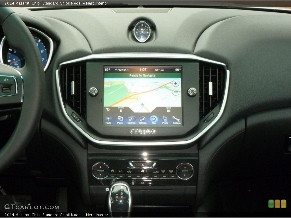 Nero Interior Controls for the 2014 Maserati Ghibli  #87599935