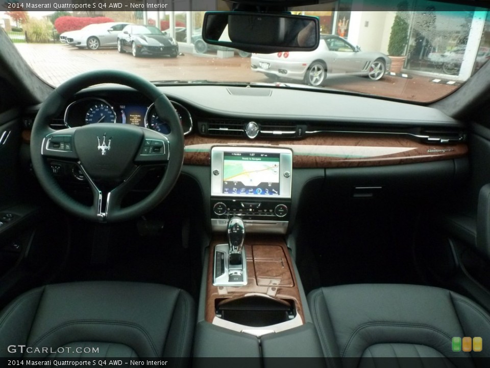Nero Interior Dashboard for the 2014 Maserati Quattroporte S Q4 AWD #87605923