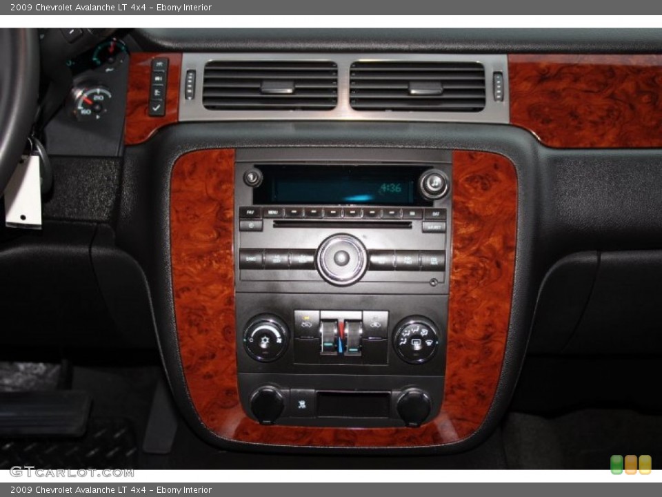 Ebony Interior Controls for the 2009 Chevrolet Avalanche LT 4x4 #87607075