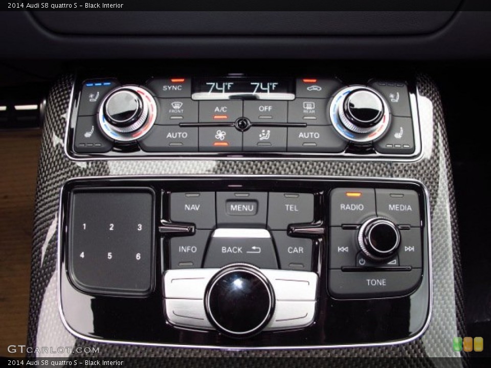 Black Interior Controls for the 2014 Audi S8 quattro S #87607447