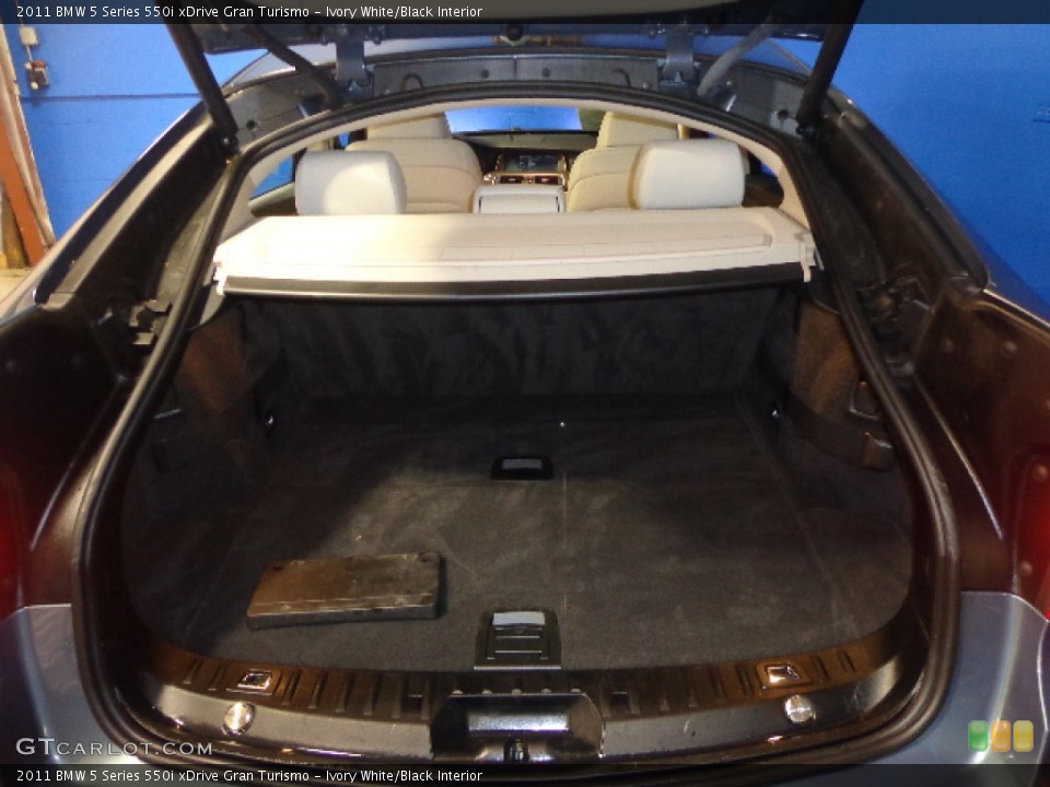 Ivory White/Black Interior Trunk for the 2011 BMW 5 Series 550i xDrive Gran Turismo #87622129