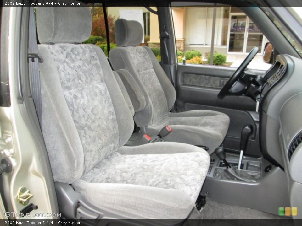 Gray Interior Front Seat for the 2002 Isuzu Trooper S 4x4 #87634888