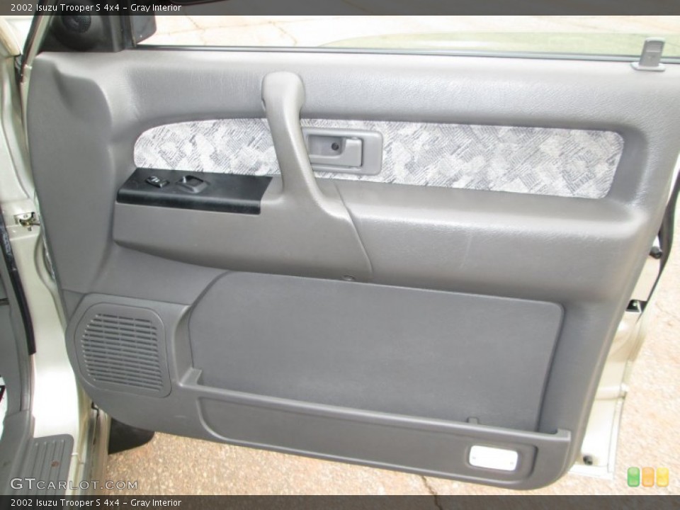 Gray Interior Door Panel for the 2002 Isuzu Trooper S 4x4 #87635125