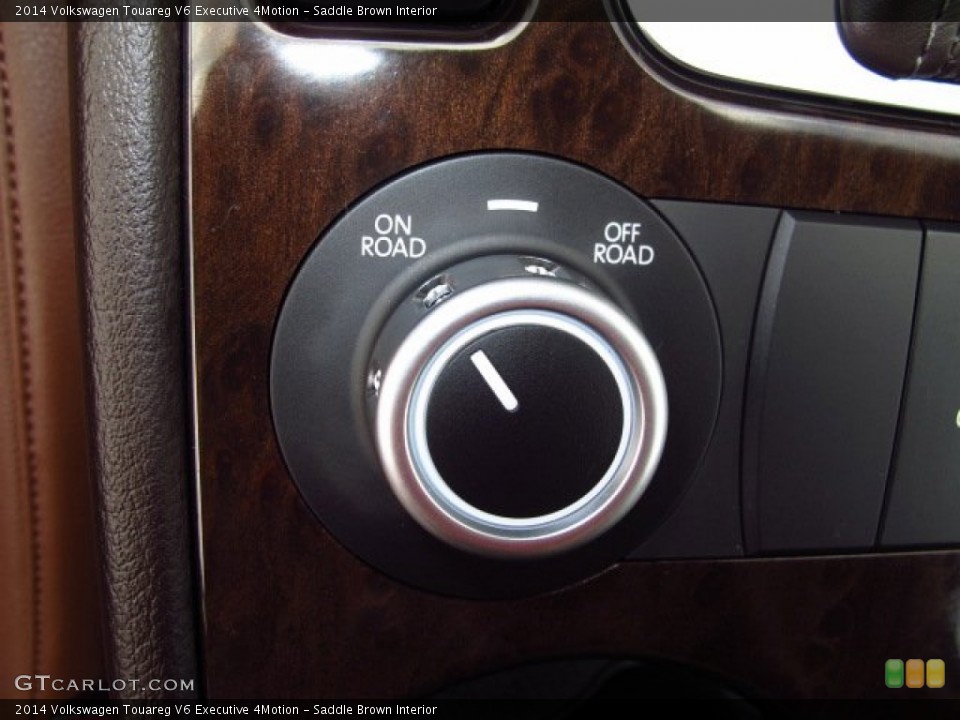 Saddle Brown Interior Controls for the 2014 Volkswagen Touareg V6 Executive 4Motion #87641458