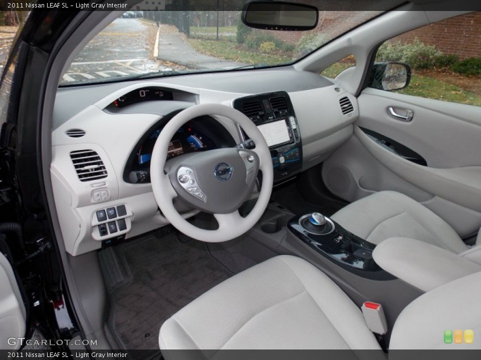 Light Gray Interior Prime Interior for the 2011 Nissan LEAF SL #87681620