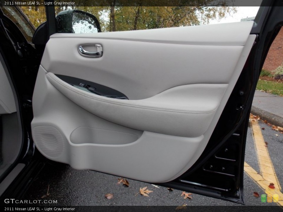 Light Gray Interior Door Panel for the 2011 Nissan LEAF SL #87681749