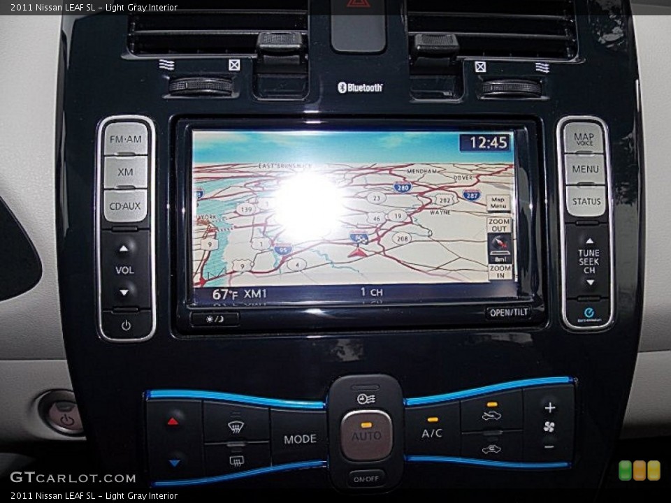 Light Gray Interior Navigation for the 2011 Nissan LEAF SL #87682010