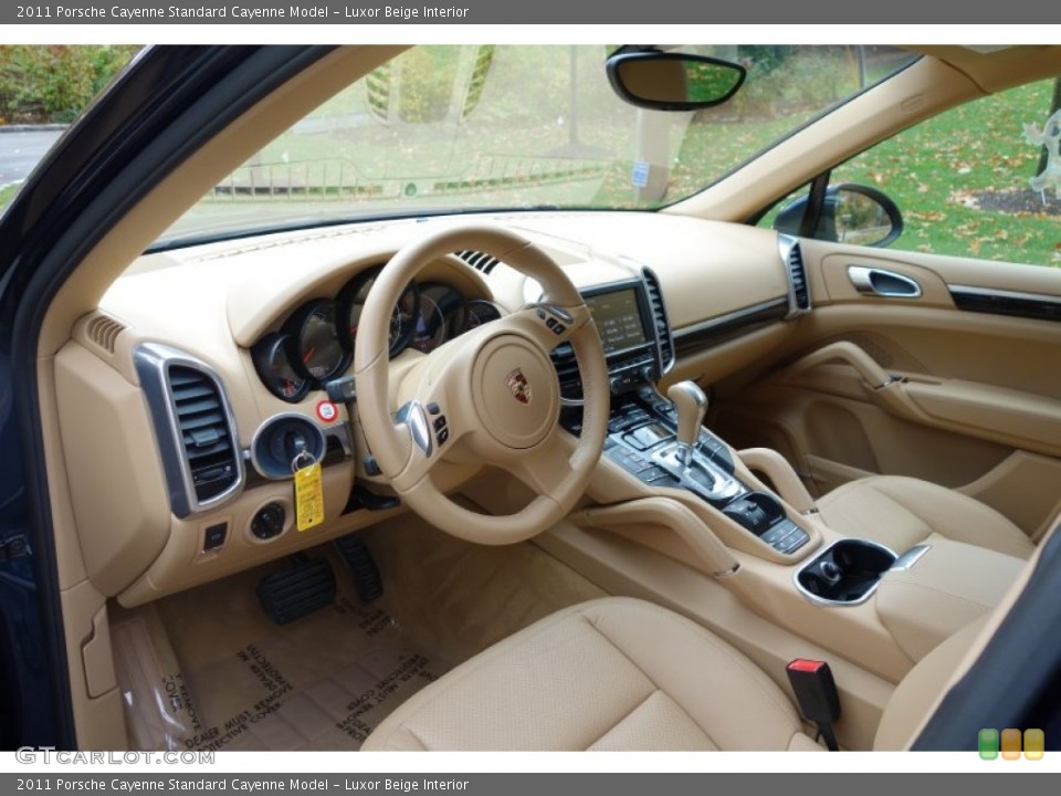 Luxor Beige Interior Photo for the 2011 Porsche Cayenne  #87683532