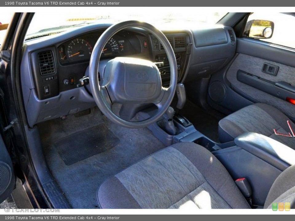 Gray Interior Photo for the 1998 Toyota Tacoma V6 TRD Extended Cab 4x4 #87700694