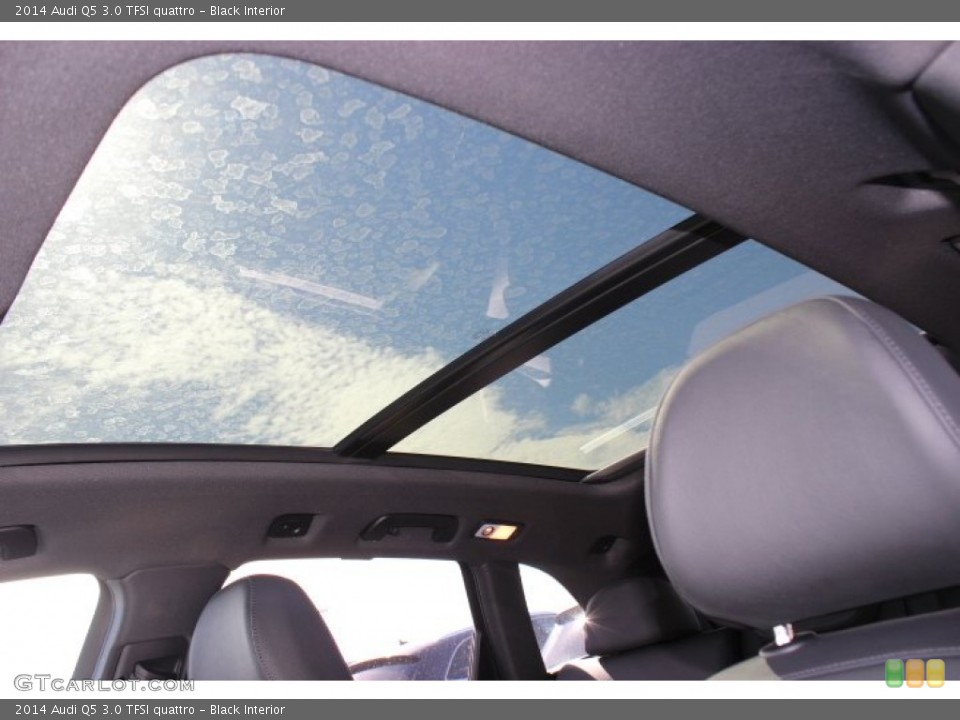 Black Interior Sunroof for the 2014 Audi Q5 3.0 TFSI quattro #87722037