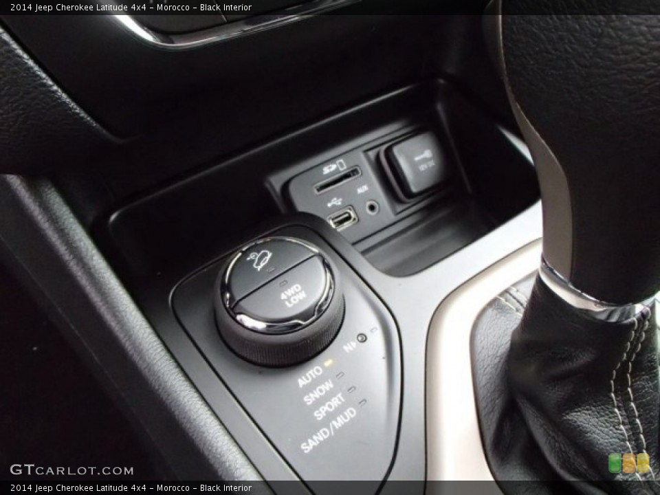Morocco - Black Interior Controls for the 2014 Jeep Cherokee Latitude 4x4 #87732363