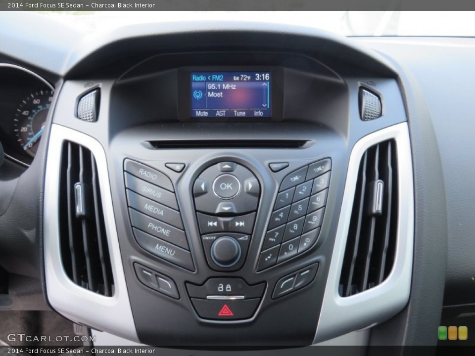 Charcoal Black Interior Controls for the 2014 Ford Focus SE Sedan #87743514