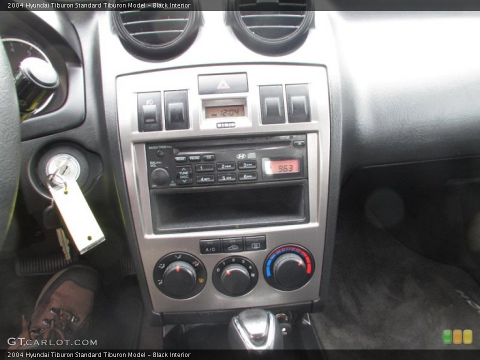 Black Interior Controls for the 2004 Hyundai Tiburon  #87844541
