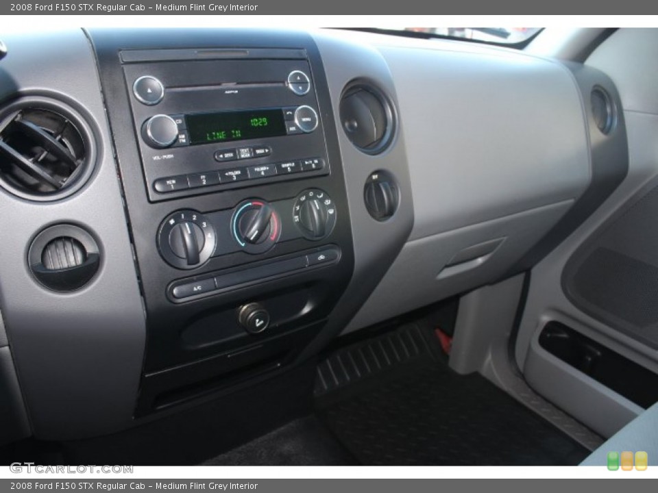 Medium Flint Grey Interior Controls for the 2008 Ford F150 STX Regular Cab #87885148