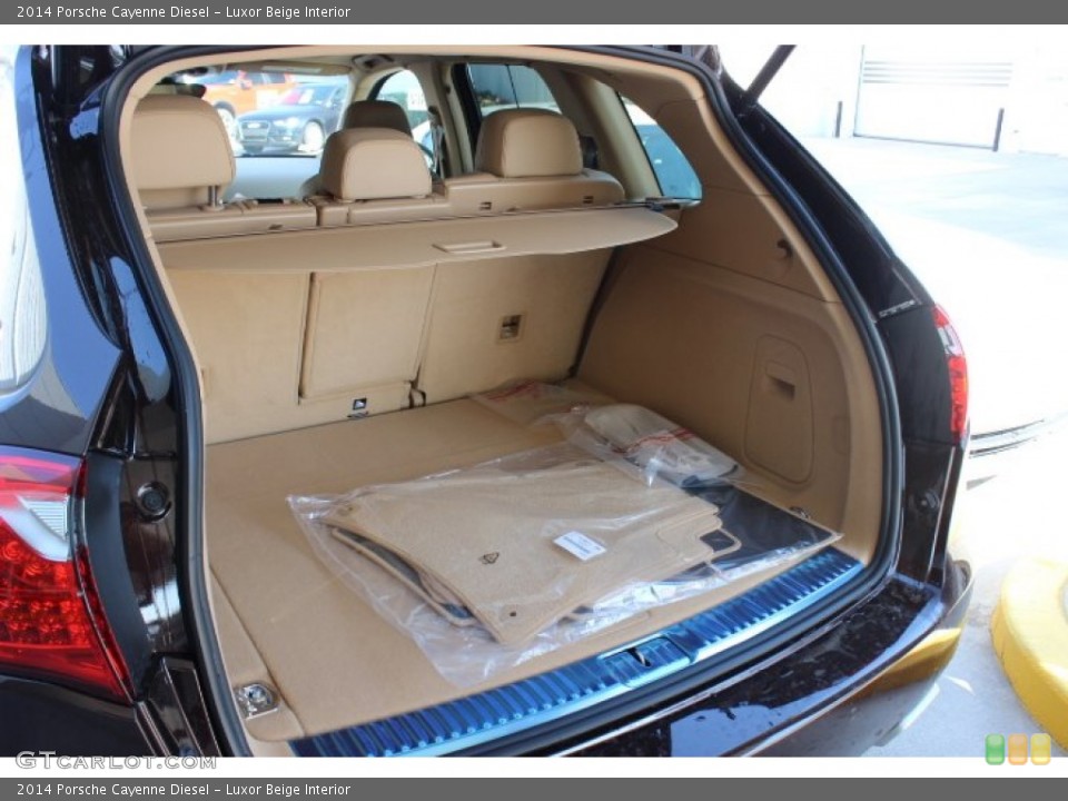 Luxor Beige Interior Trunk for the 2014 Porsche Cayenne Diesel #87906281