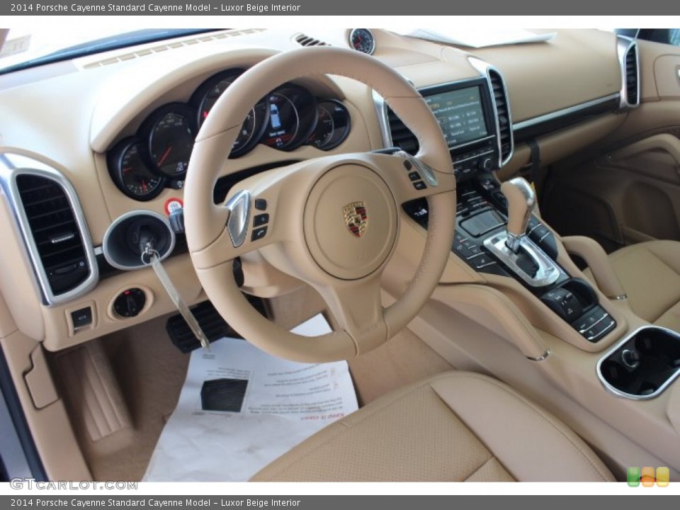 Luxor Beige Interior Photo for the 2014 Porsche Cayenne  #87906510