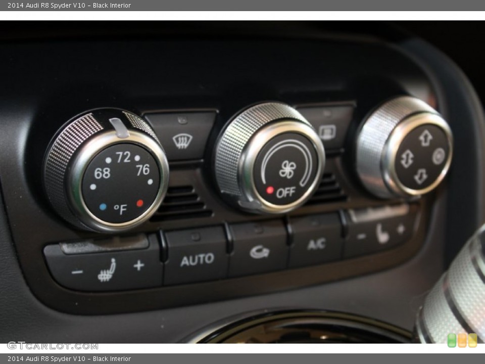 Black Interior Controls for the 2014 Audi R8 Spyder V10 #87930729