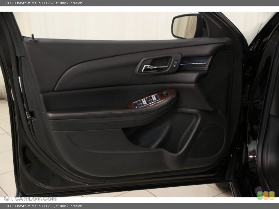 Jet Black Interior Door Panel for the 2013 Chevrolet Malibu LTZ #87959598