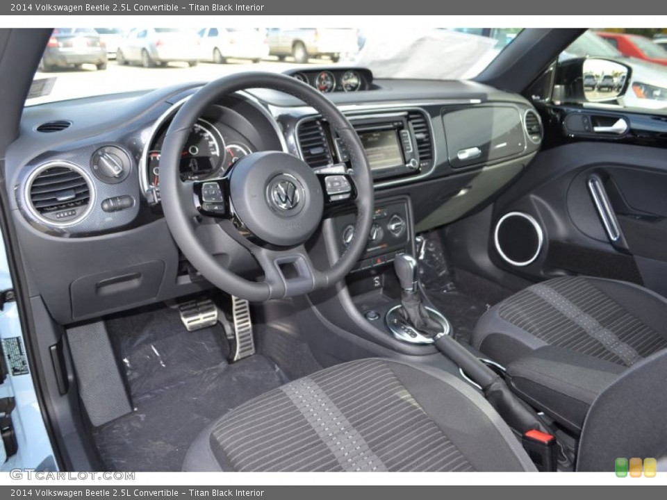 Titan Black Interior Photo for the 2014 Volkswagen Beetle 2.5L Convertible #88060560