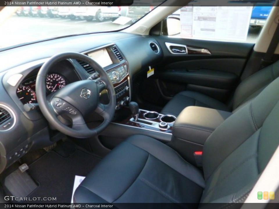 Charcoal 2014 Nissan Pathfinder Interiors
