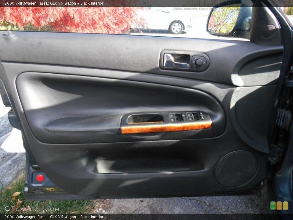 Black Interior Door Panel for the 2000 Volkswagen Passat GLX V6 Wagon #88070094