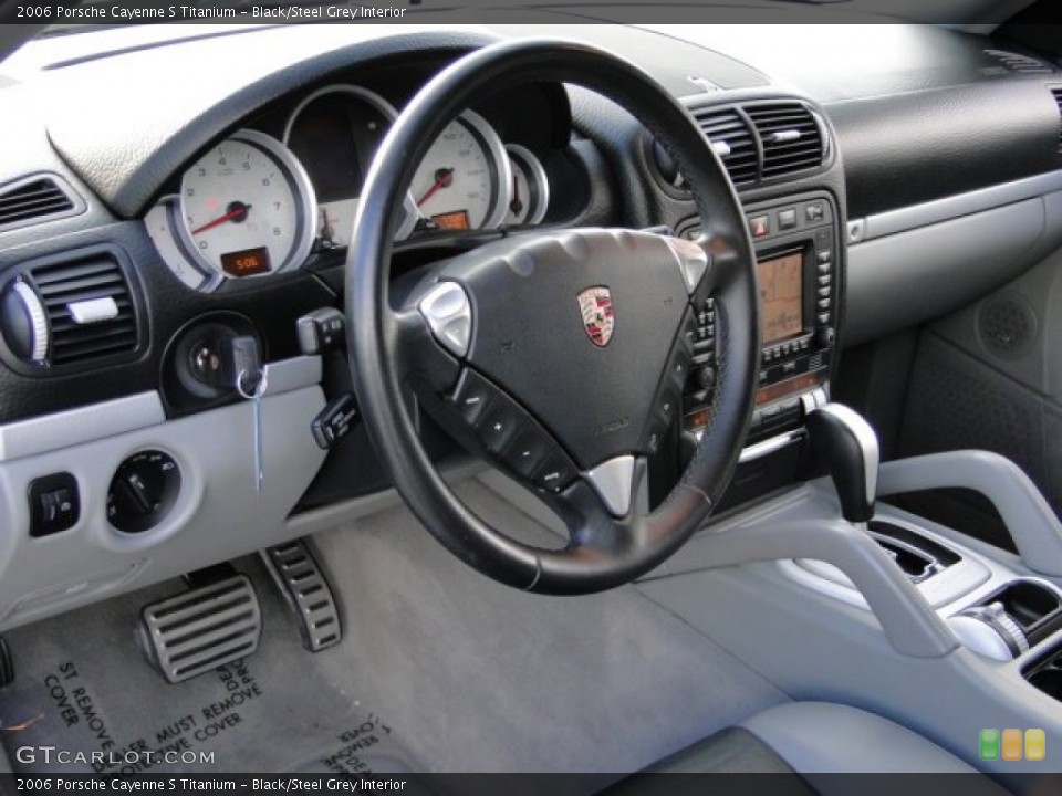 Black/Steel Grey Interior Photo for the 2006 Porsche Cayenne S Titanium #88102368
