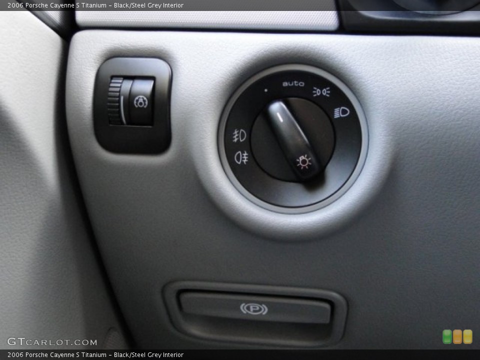 Black/Steel Grey Interior Controls for the 2006 Porsche Cayenne S Titanium #88102401
