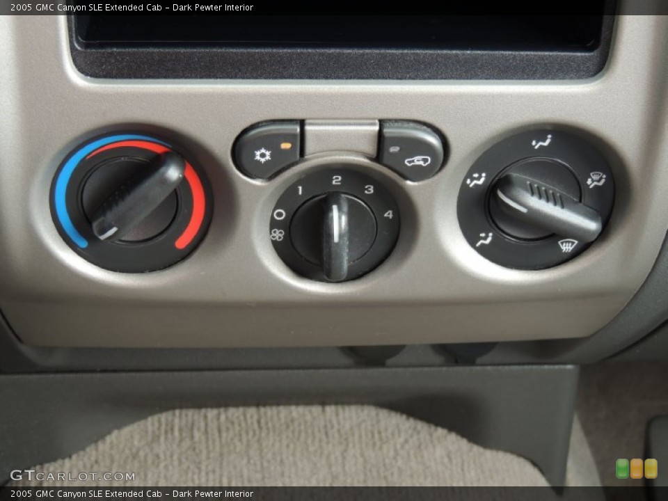 Dark Pewter Interior Controls for the 2005 GMC Canyon SLE Extended Cab #88165439