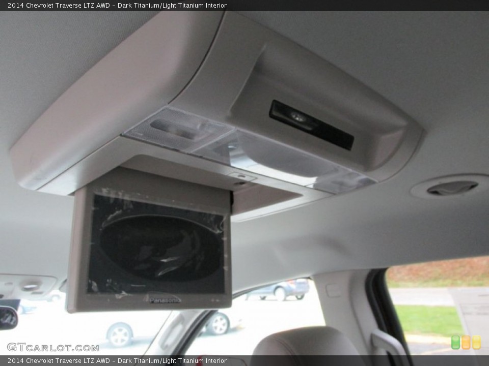 Dark Titanium/Light Titanium Interior Entertainment System for the 2014 Chevrolet Traverse LTZ AWD #88183727