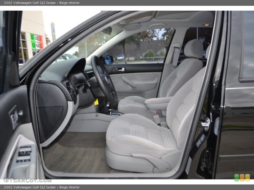 Beige Interior Photo for the 2002 Volkswagen Golf GLS Sedan #88185902