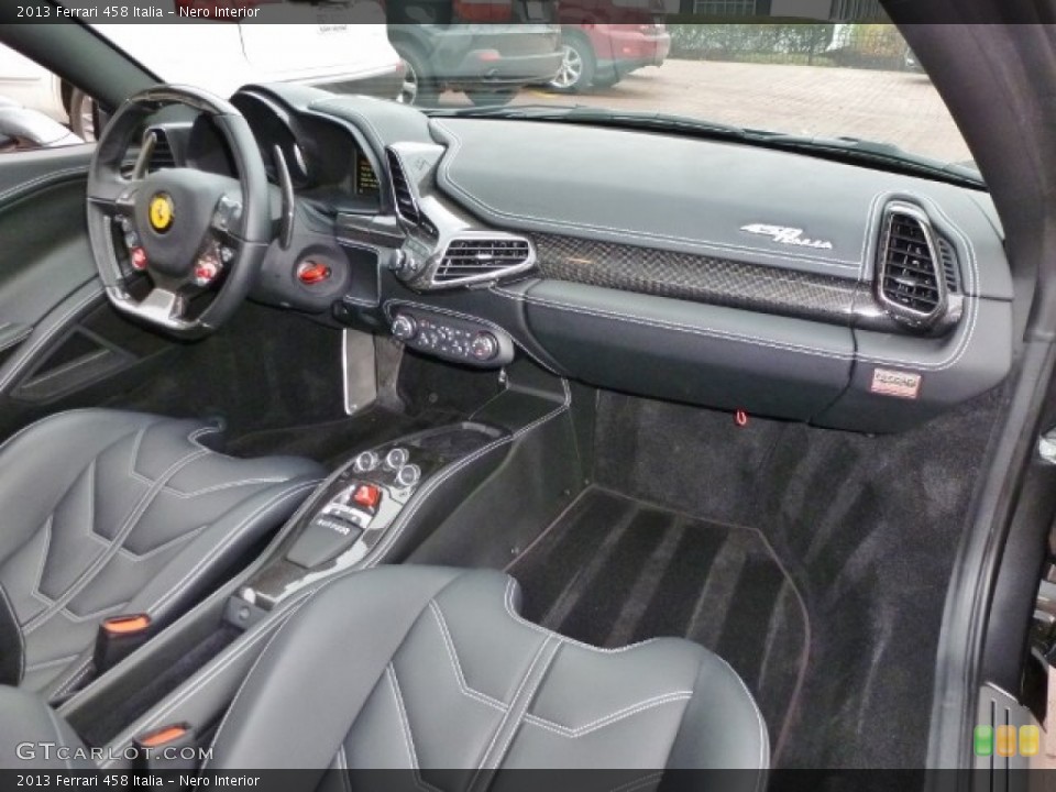 Nero Interior Dashboard for the 2013 Ferrari 458 Italia #88233324