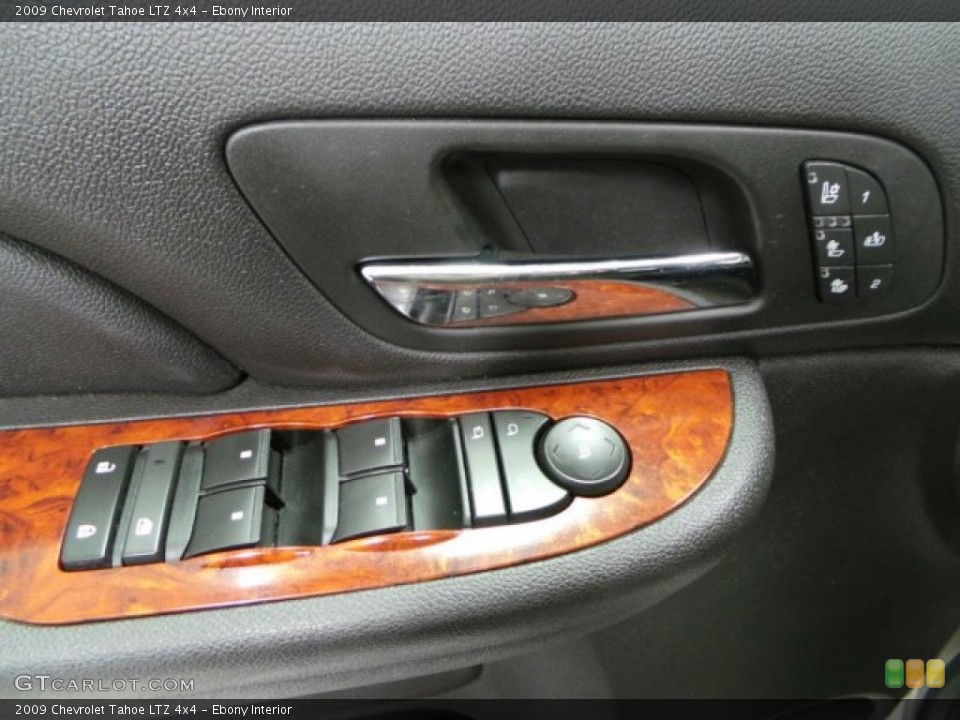 Ebony Interior Controls for the 2009 Chevrolet Tahoe LTZ 4x4 #88254814
