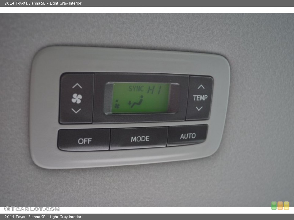 Light Gray Interior Controls for the 2014 Toyota Sienna SE #88315678