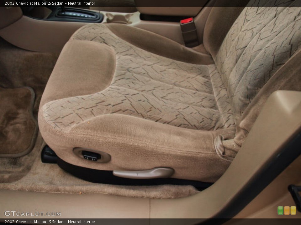 Neutral 2002 Chevrolet Malibu Interiors