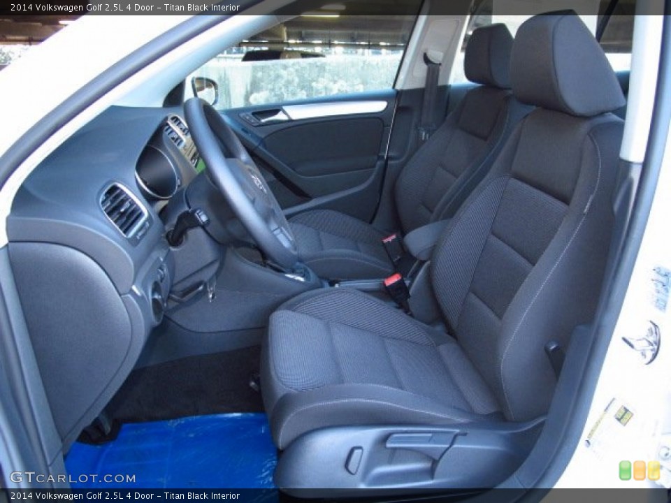 Titan Black Interior Photo for the 2014 Volkswagen Golf 2.5L 4 Door #88331734