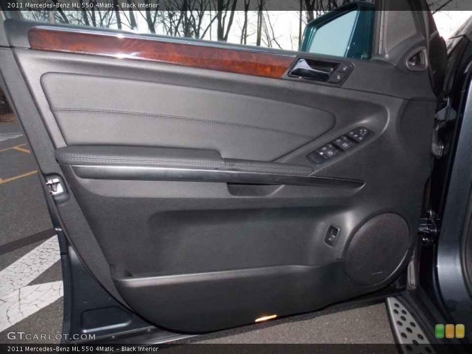 Black Interior Door Panel for the 2011 Mercedes-Benz ML 550 4Matic #88350734