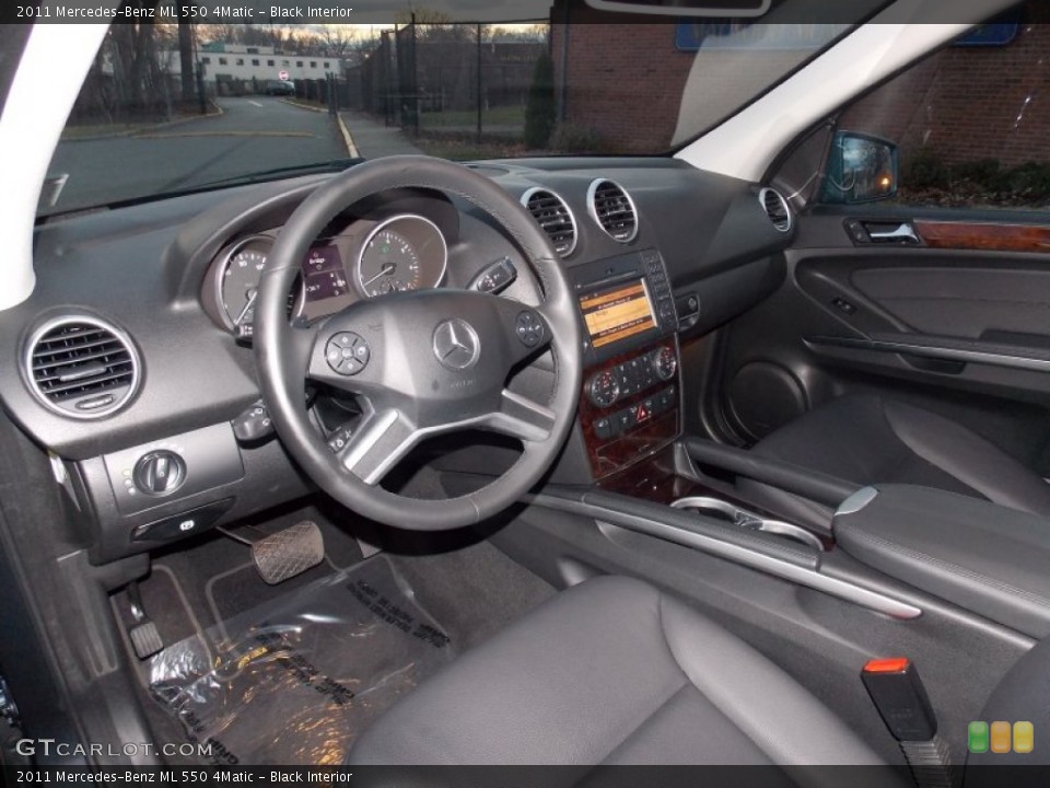 Black Interior Prime Interior for the 2011 Mercedes-Benz ML 550 4Matic #88350827