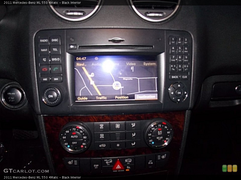 Black Interior Controls for the 2011 Mercedes-Benz ML 550 4Matic #88351250