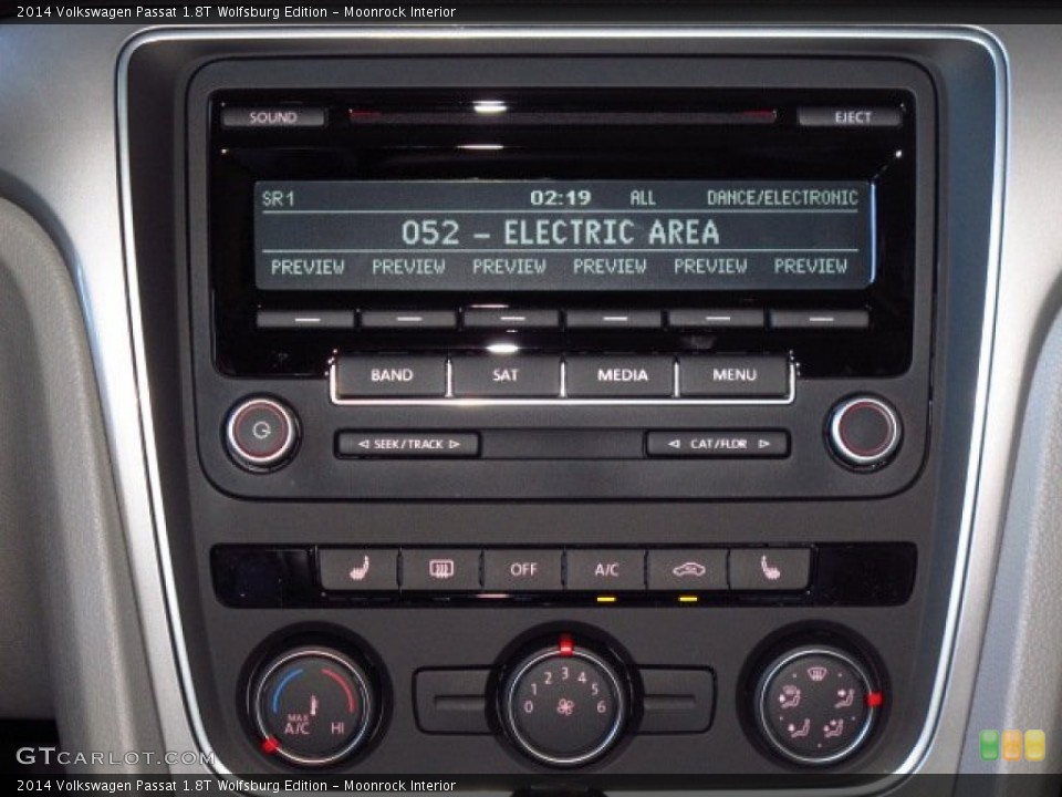 Moonrock Interior Controls for the 2014 Volkswagen Passat 1.8T Wolfsburg Edition #88364564