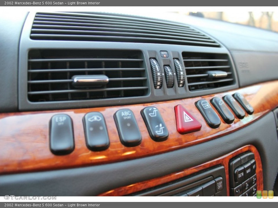 Light Brown Interior Controls for the 2002 Mercedes-Benz S 600 Sedan #88374095