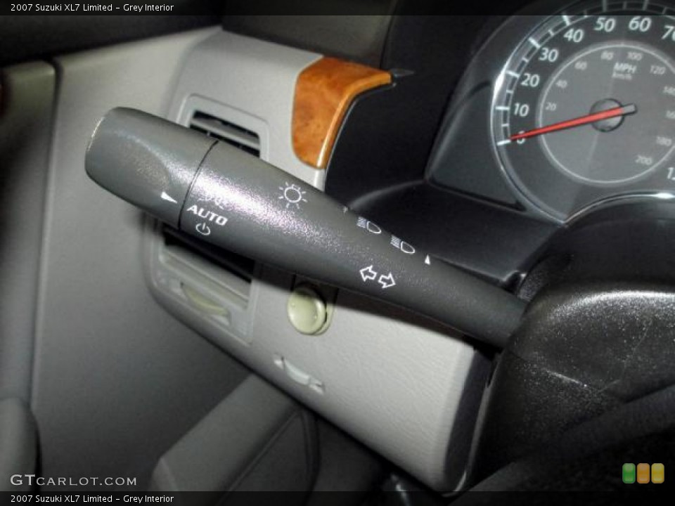 Grey Interior Controls for the 2007 Suzuki XL7 Limited #88429272