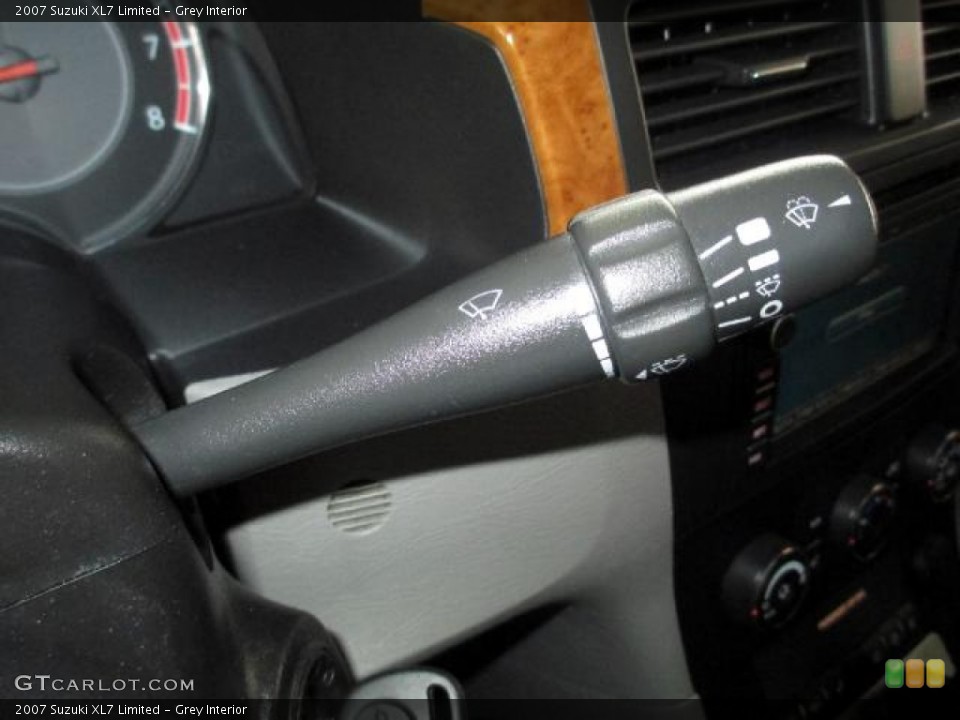Grey Interior Controls for the 2007 Suzuki XL7 Limited #88429293